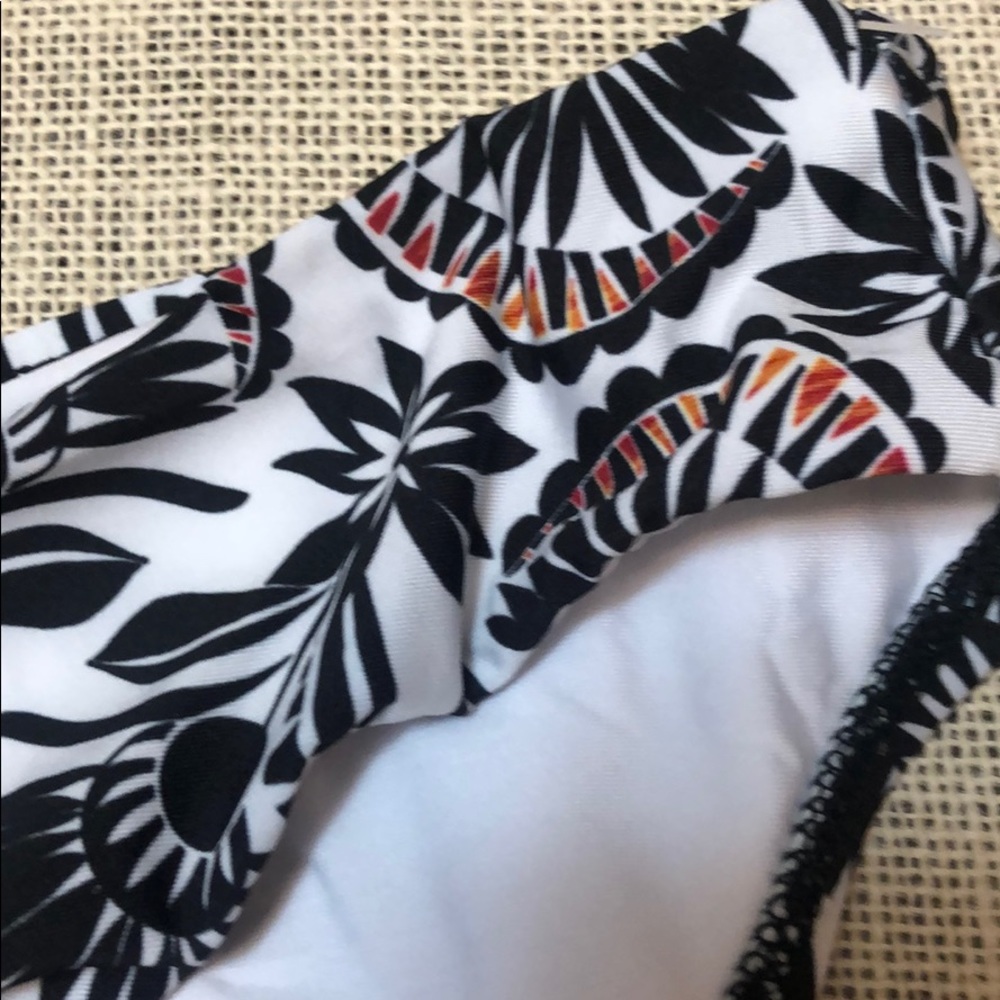 Ella Moss Floral Bikini Bottom NWOT Large